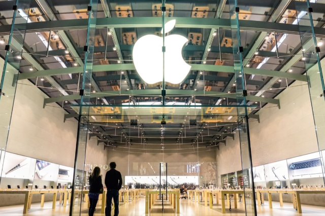 New European Commission settlement forces Apple to open iPhones to NFC ‘tap and go’ via alternative wallets